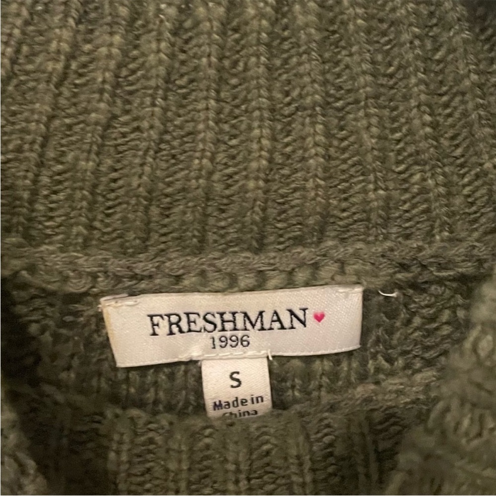 Freshman 1996 Cold Shoulder Mock Neck Sweater Size S - Picture 8 of 8